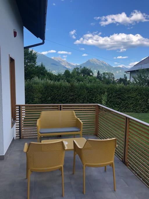 Private Green Getaway Bled Exterior photo